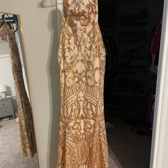 Ball/Evening Gown Dress - Picture 1 of 2
